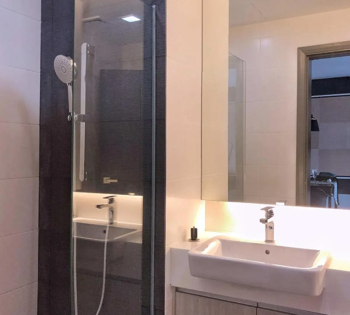 Stylish & Cozy Stay At Suasana Suites Jb 11 ジョホールバル 0*,  マレーシア