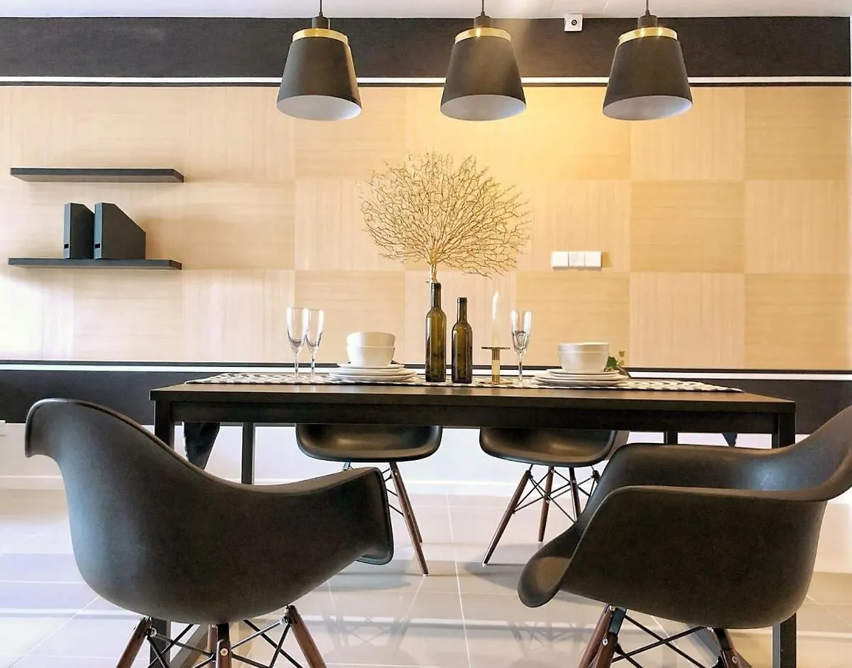 Stylish & Cozy Stay At Suasana Suites Jb 11 ジョホールバル 0*,  マレーシア